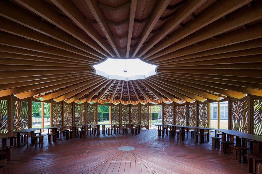 Circular timber Serpentine Pavilion by Lina Ghotmeh