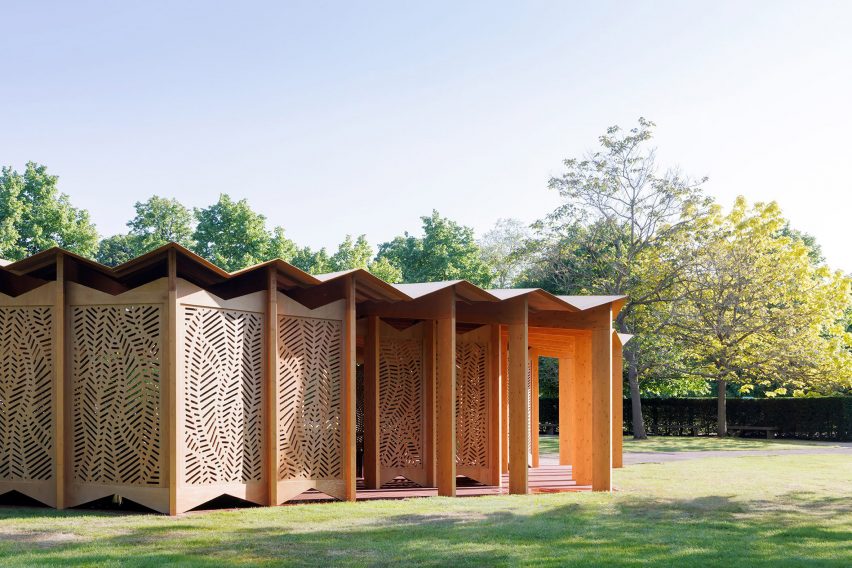Circular timber Serpentine Pavilion by Lina Ghotmeh