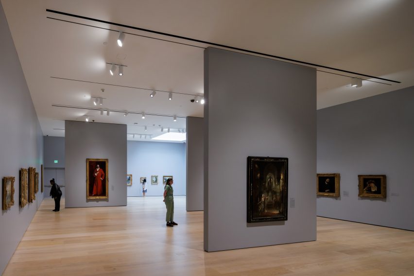 Art gallery space at the Hammer Museum in Los Angeles by Michael Maltzan Architects