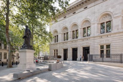 Exterior of National Portrait Gallery