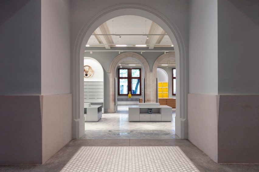 National Portrait Gallery shops in London by Alex Cochrane Architects