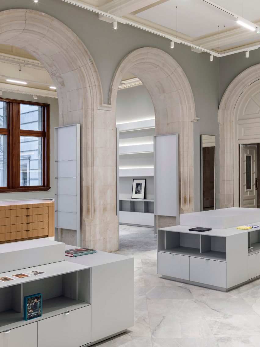 National Portrait Gallery shops in London by Alex Cochrane Architects
