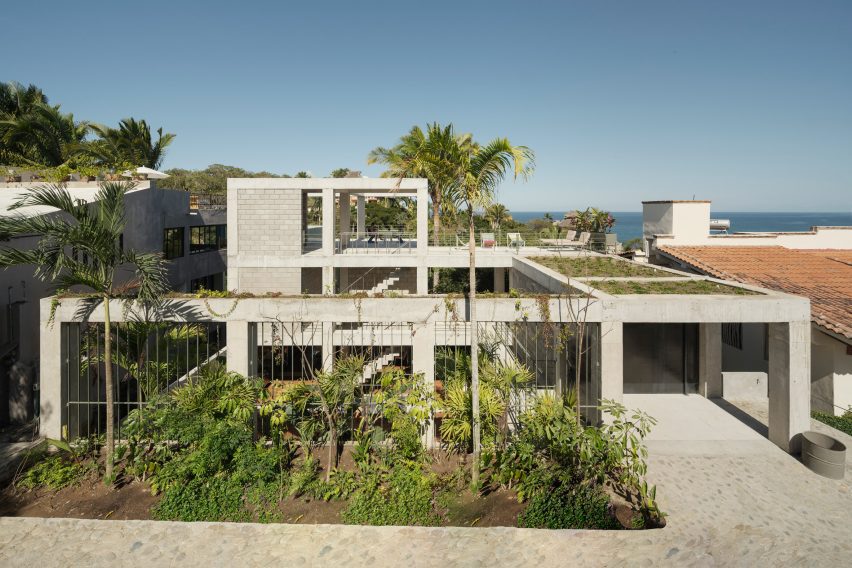 Nico Loma Alta by Hybrid and Palma