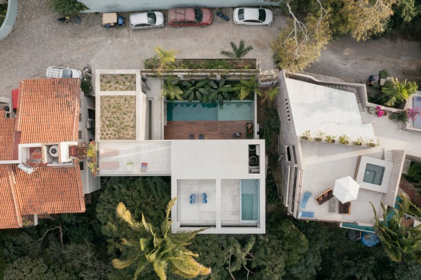 Nico Loma Alta by Hybrid and Palma