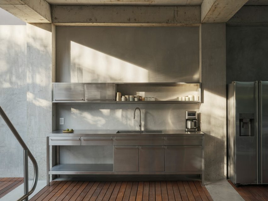 Nico Loma Alta by Hybrid and Palma
