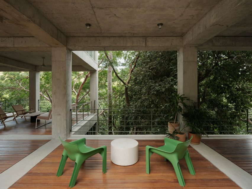 Nico Loma Alta by Hybrid and Palma