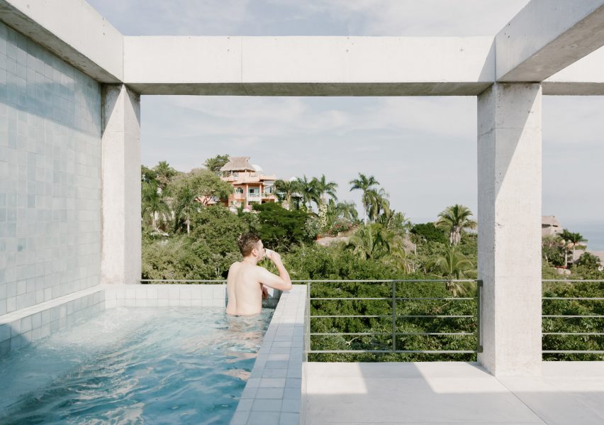 Nico Loma Alta by Hybrid and Palma