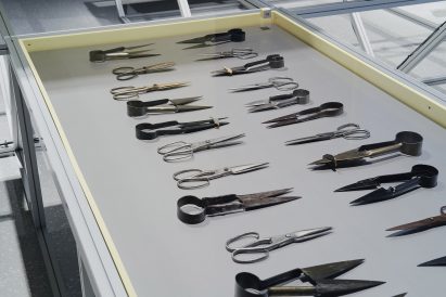 Shearing tools in exhibition by Formafantasma