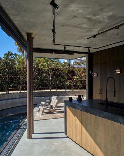 Kitchen at Oxford Triangle house by Matthew Royce