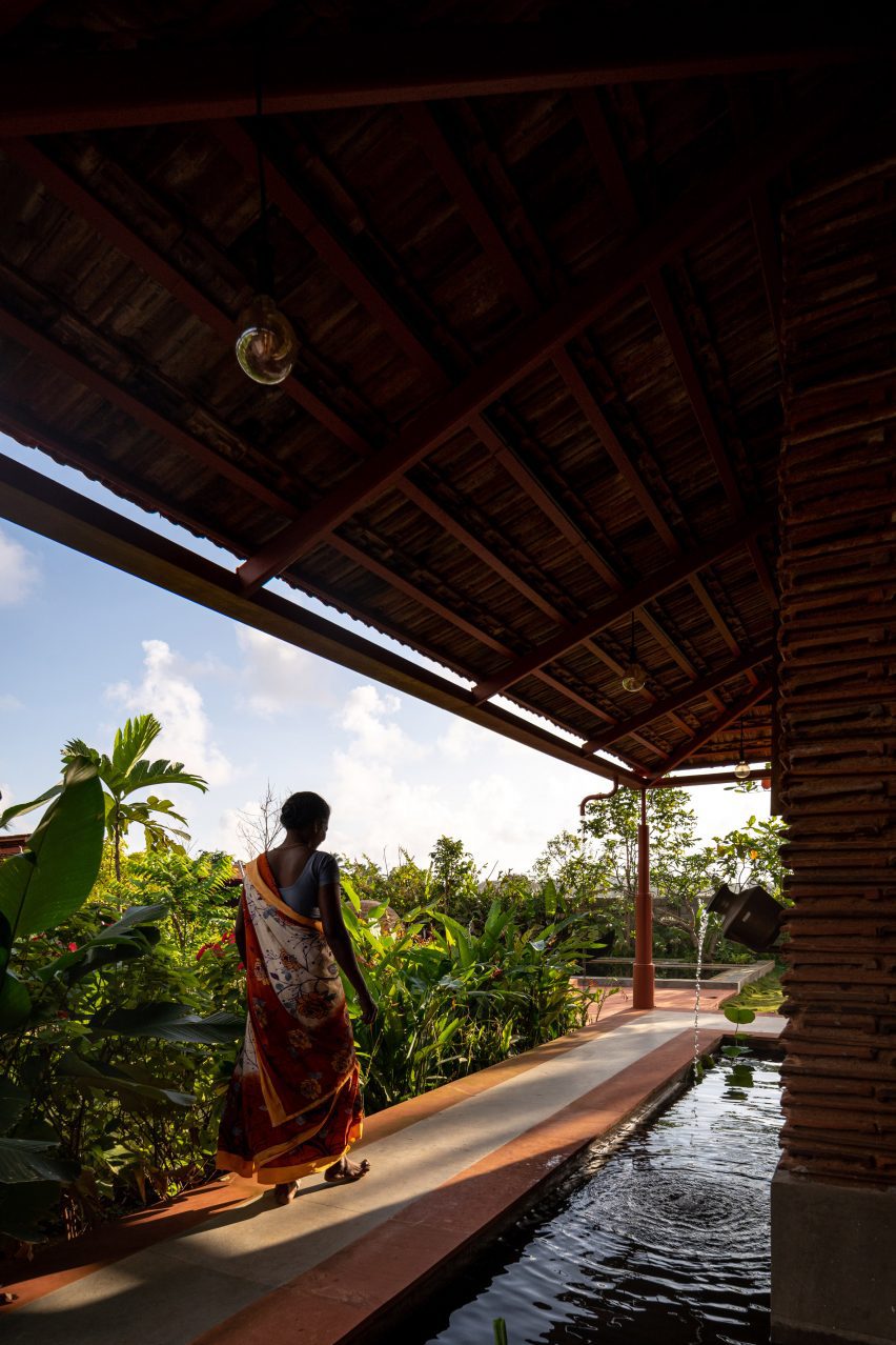 Courtyard house near Chennai by Rain Studio