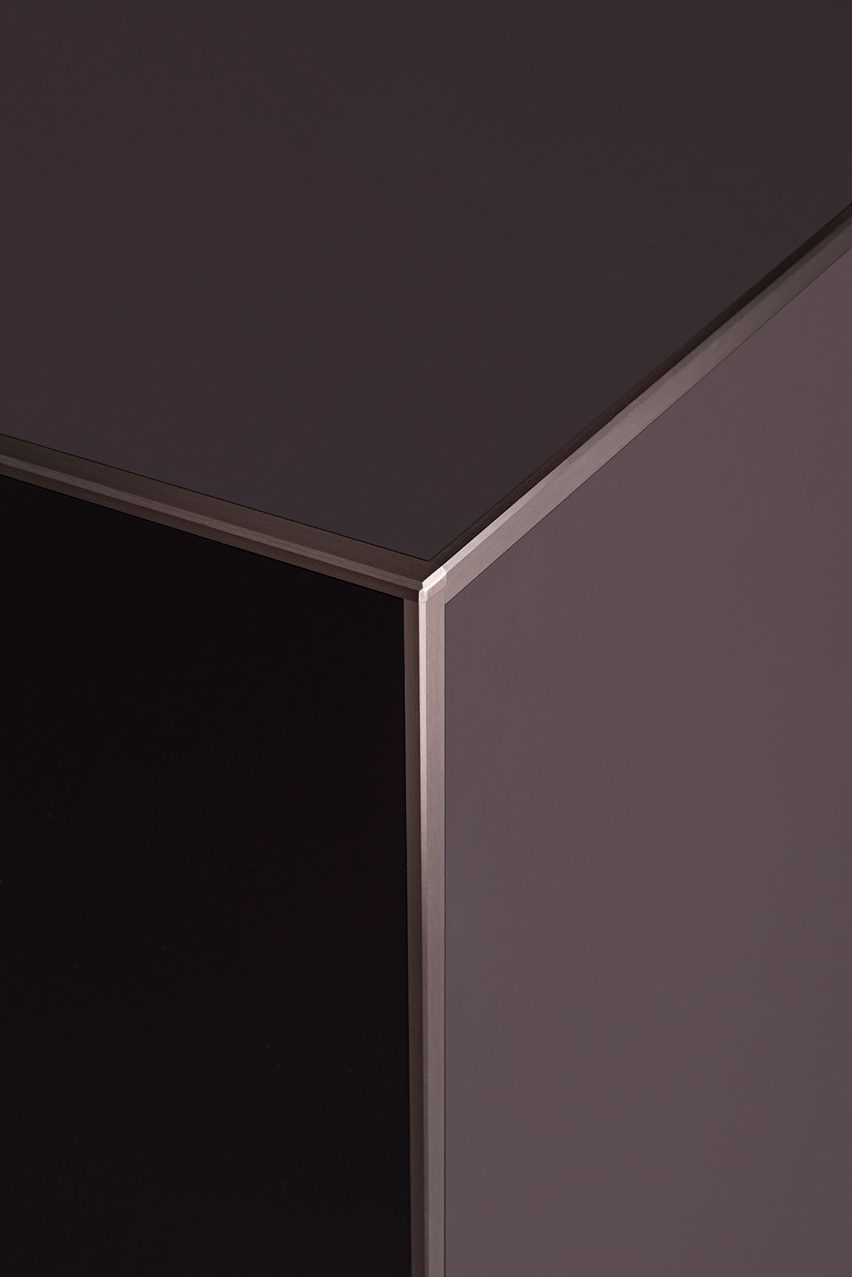 Riciclantica Outline kitchen by Valcucine