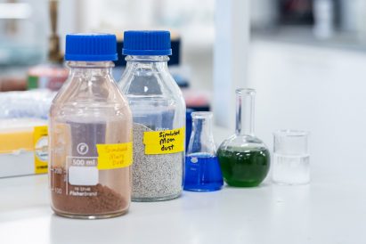 Simulated moon dust used to make StarCrete