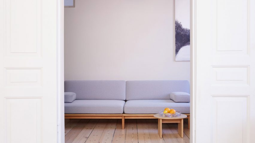 Lilac sofa in Scandi-style interior
