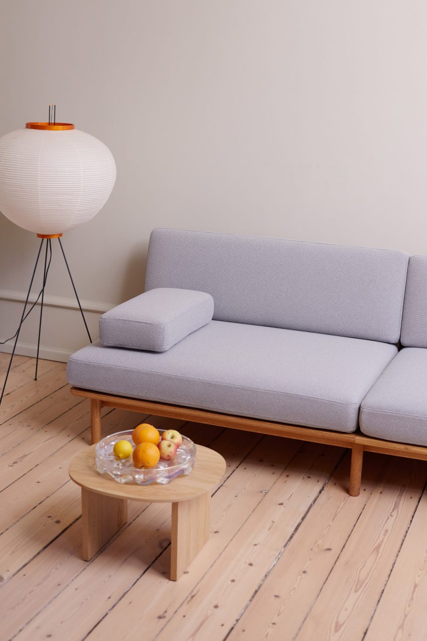 Lilac sofa in Scandi-style interior