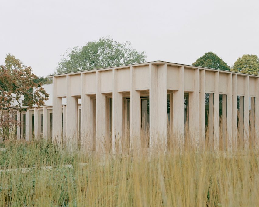 Exterior of Hampshire temple by James Gorst Architects