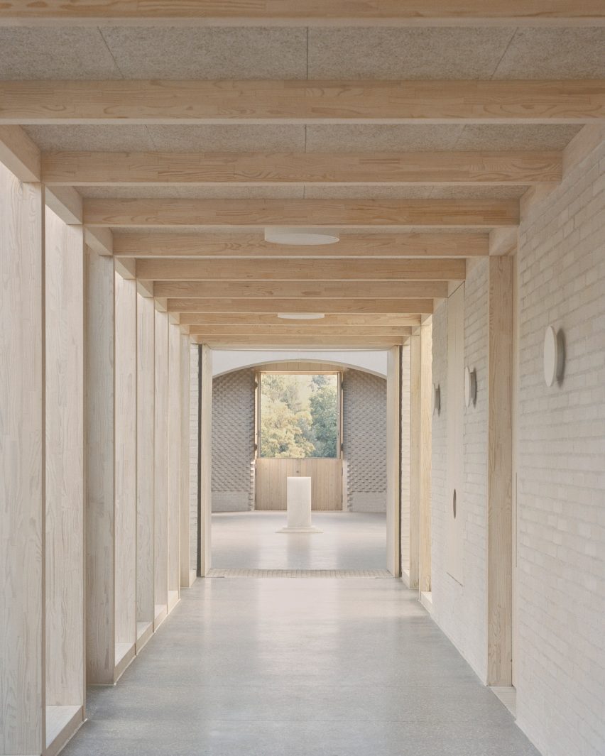 Interior of Hampshire temple by James Gorst Architects
