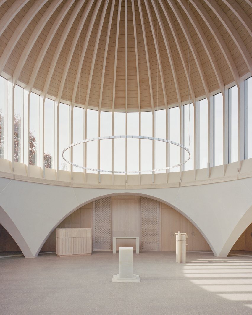 Interior of Hampshire temple by James Gorst Architects