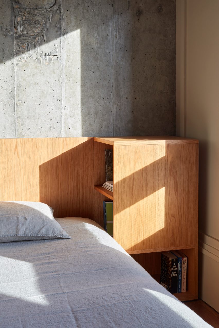 Trellick Tower flat in London features concrete and oak interior
