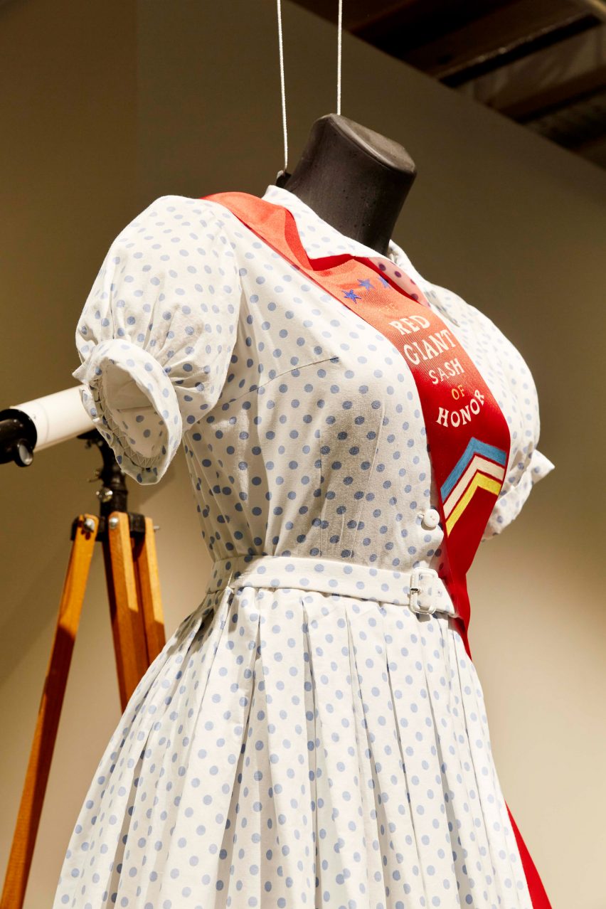 A 1950s-style costume as part of the Asteroid City exhibition