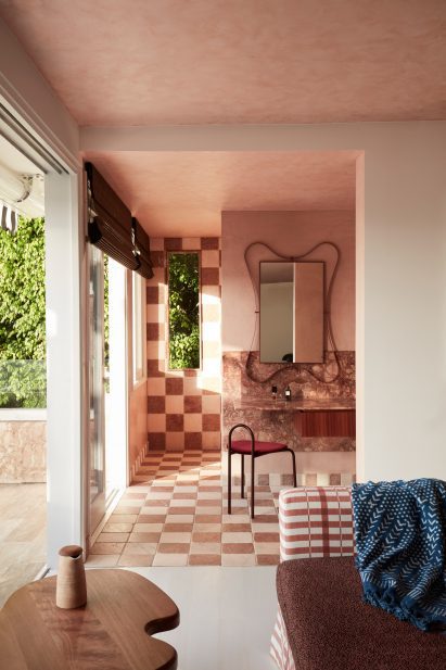 Bathroom of Palm Beach house in Sydney