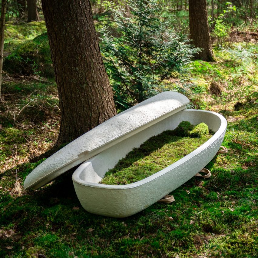 Living Coffin by Loop Biotech