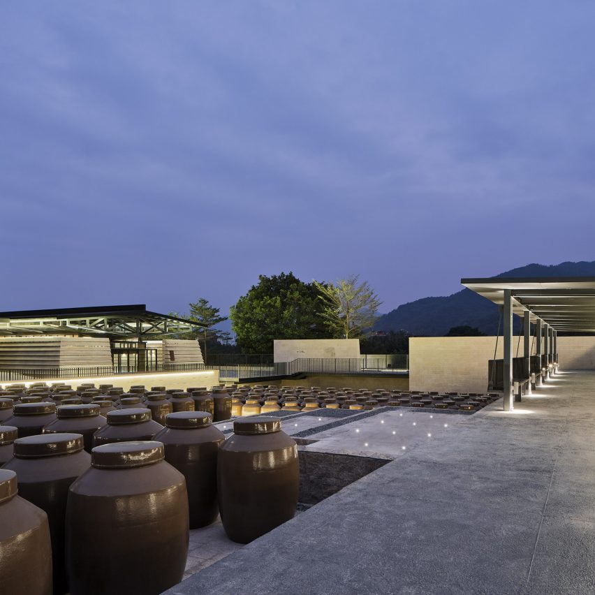 Yongchun Vinegar Sightseeing Factory by LEL Design Studio