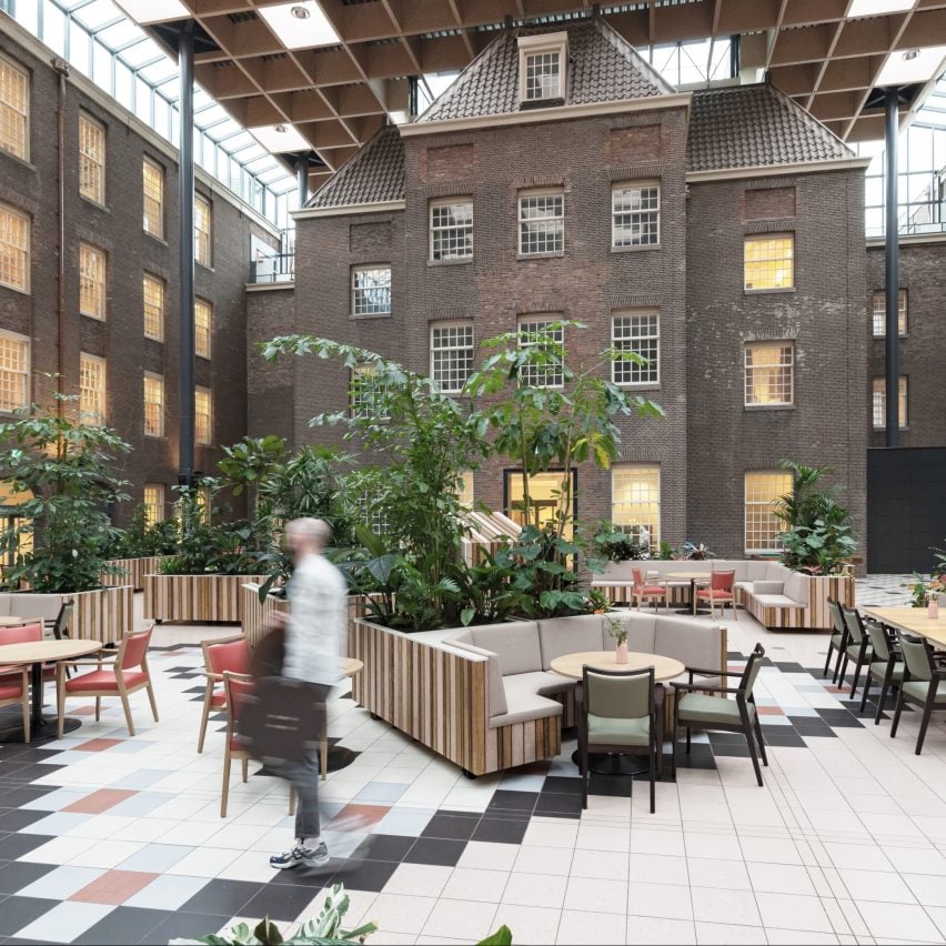 Dr. Sarphatihuis Amsterdam by D/Dock
