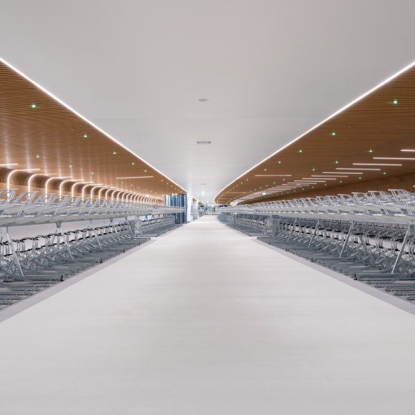 IJboulevard by VenhoevenCS Architecture + Urbanism