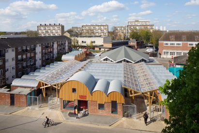 Angel Yard by Jan Kattein Architects