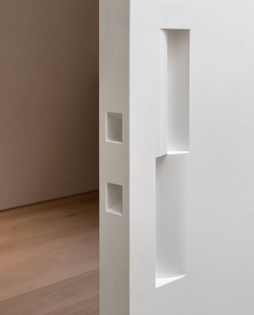 Chelsea Mews House in London by Bindloss Dawes