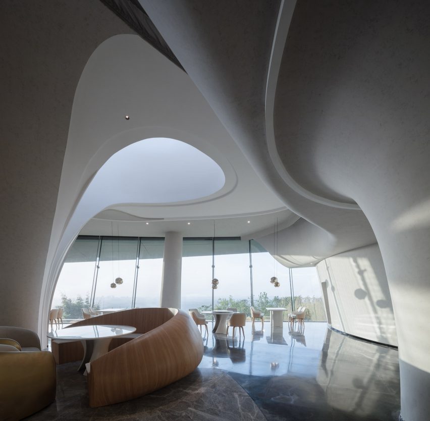 Longquan Mountain Observatory by Büro Ziyu Zhuang