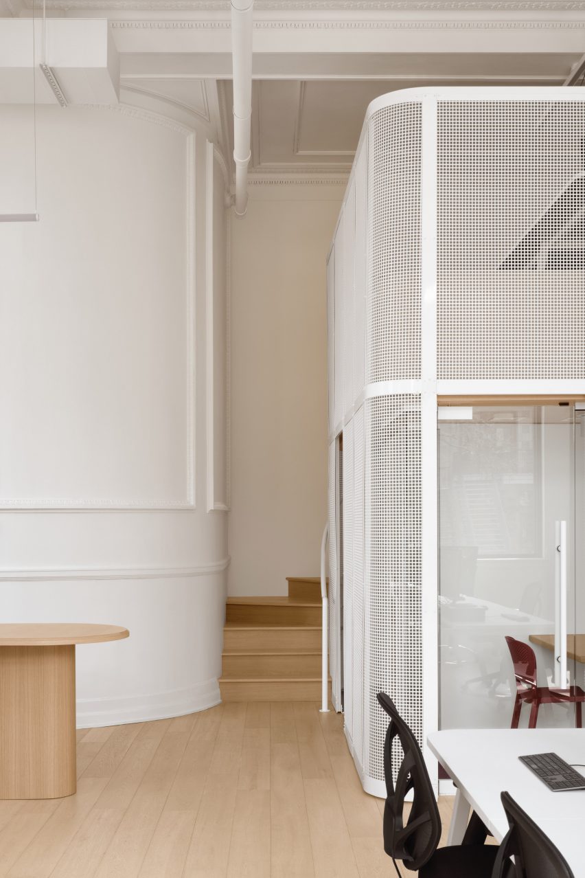 Cardigan Office Ivy Studio