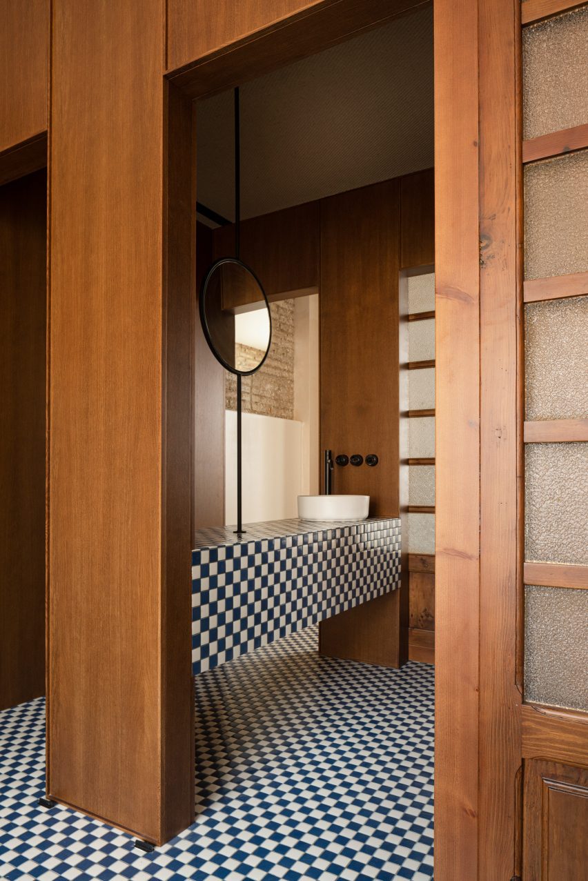 Casa Cabanyal in Valencia by Viruta Lab