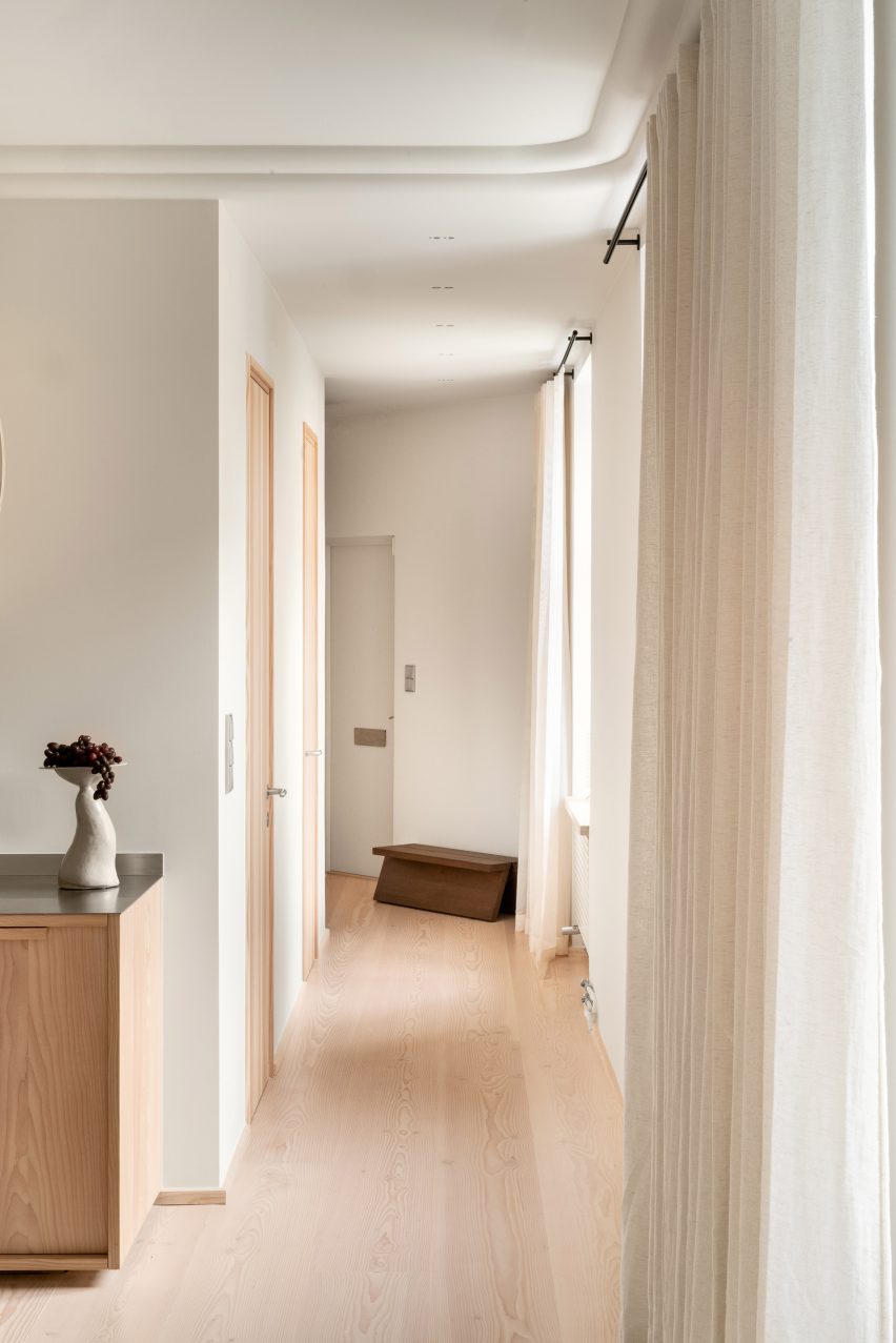Interior of Cloudy Outlines apartment by Note Design Studio