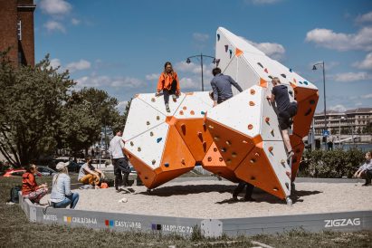 ZigZag Boulder (Hungary): Outdoor modular climbing wall system. (Hard Body Hang; Designer: H3Hungary Kft./ Erdélyi, Tamás)