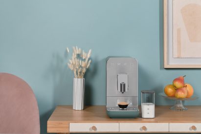 Full Automatic Espresso Coffee Machine (Italy): Coffee machine which offers the possibility of grinding coffee beans and makes up to 7 different types of coffee. (Smeg Spa; Designers: Vittorio Bertazzoni, Matteo Bazzicalupo, Raffaella Mangiarotti)
