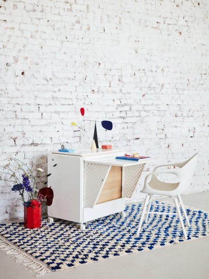 The Performer (Croatia): Compact workspace for remote working. (Sobočan d.o.o; Designer: Jakov Fatovic/ Sobocan design studio)