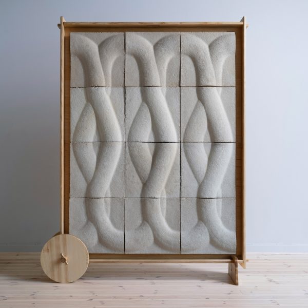 Beige-coloured screen made from mycelium