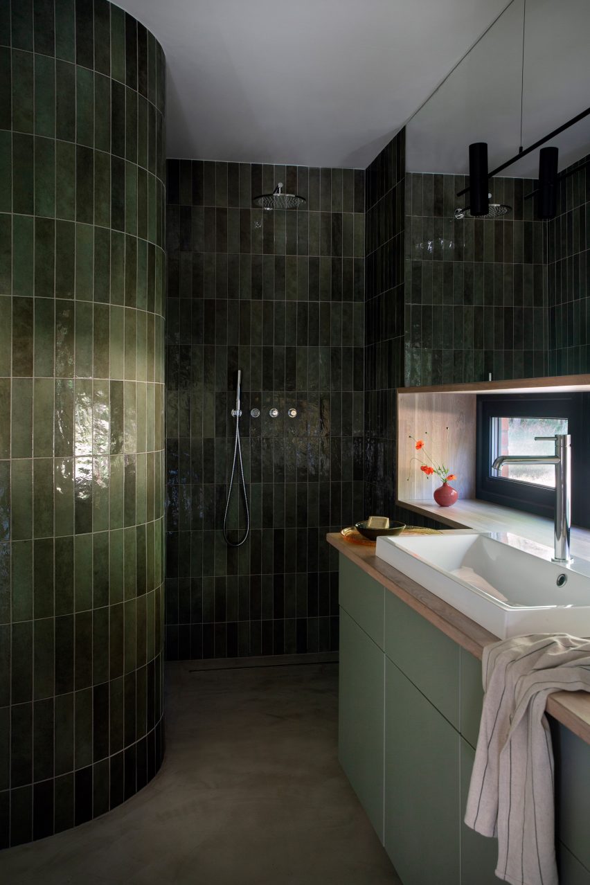 Dom Las by Studio Onu