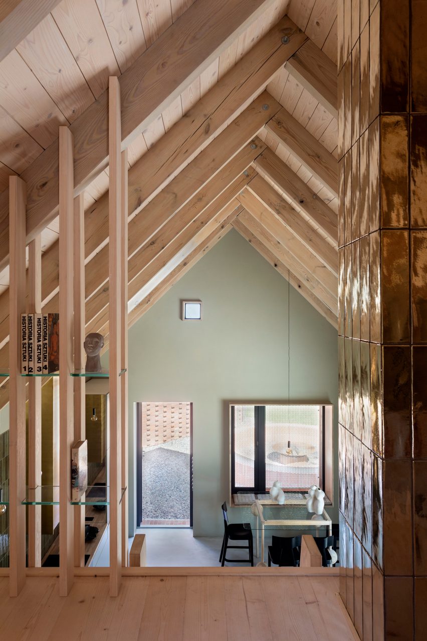 Dom Las by Studio Onu