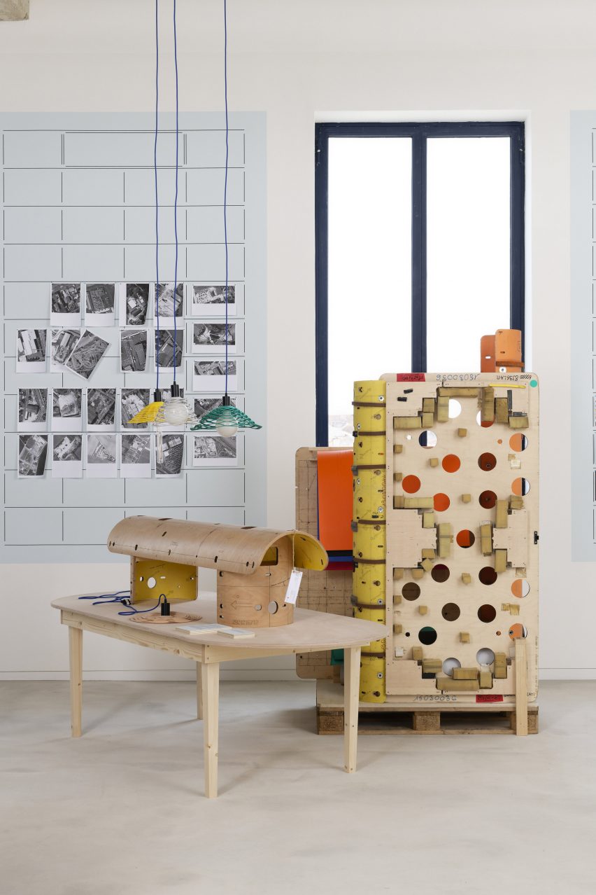 Almanac exhibition by Fondation d'entreprise Martell