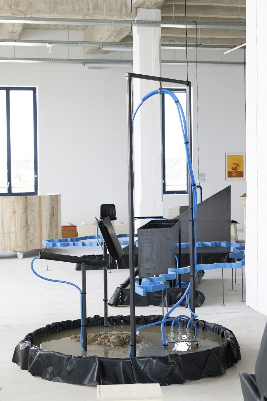 Almanac exhibition by Fondation d'entreprise Martell