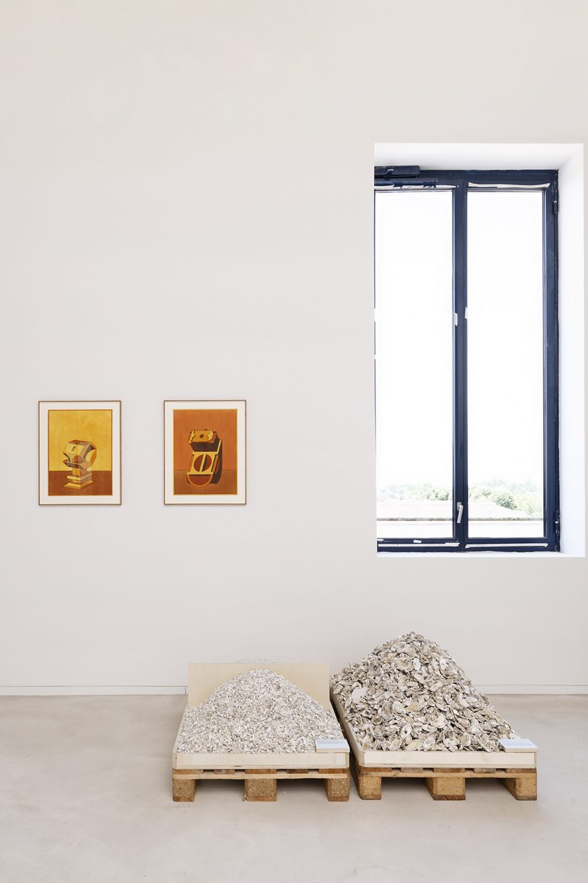 Almanac exhibition by Fondation d'entreprise Martell