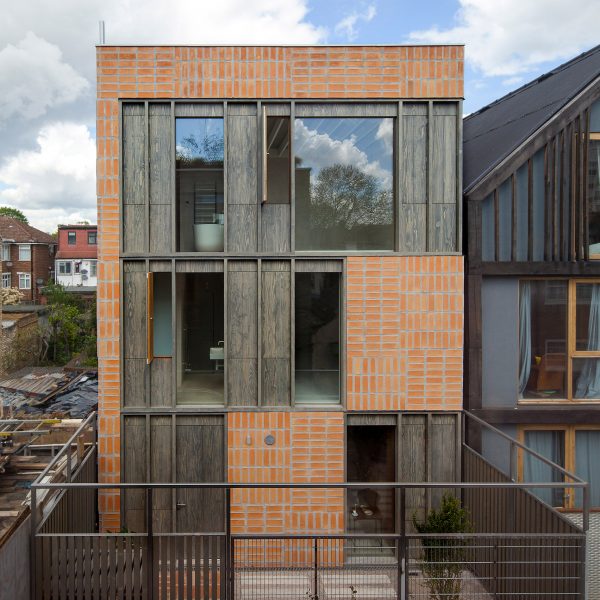 Exterior of Hempcrete Mewshouse by Cathie Curran