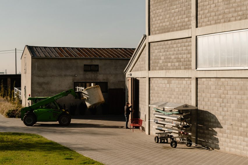 Exterior of Horse House by Wiercinski Studio