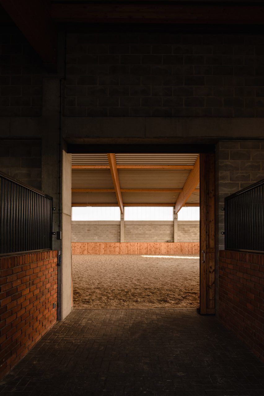Interior of Horse House by Wiercinski Studio
