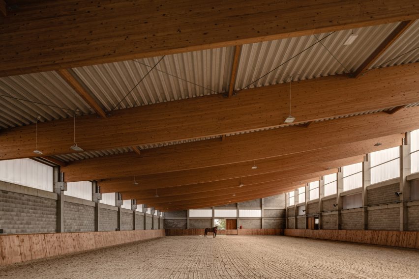 Interior of Horse House by Wiercinski Studio