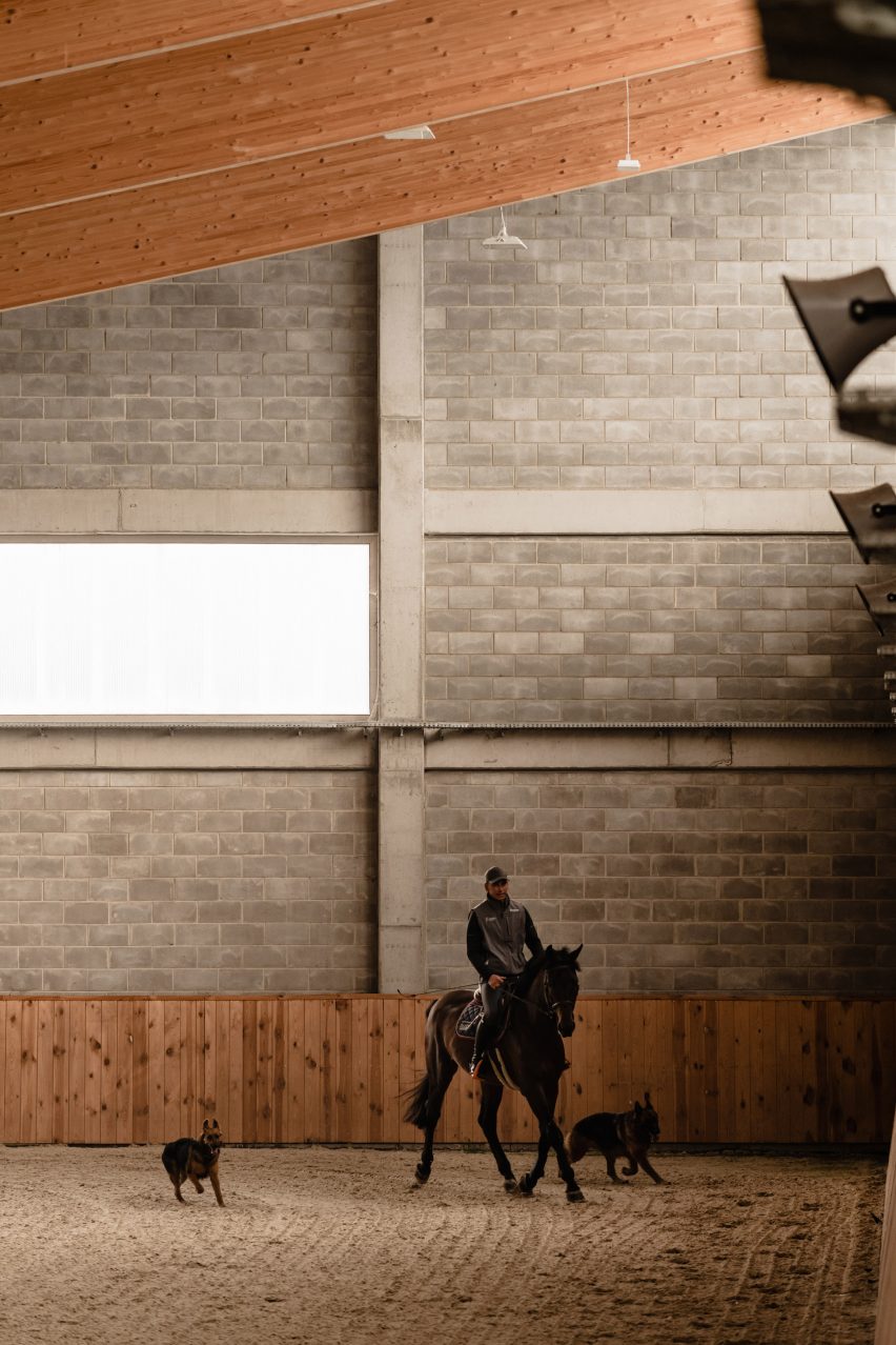 Interior of Horse House by Wiercinski Studio