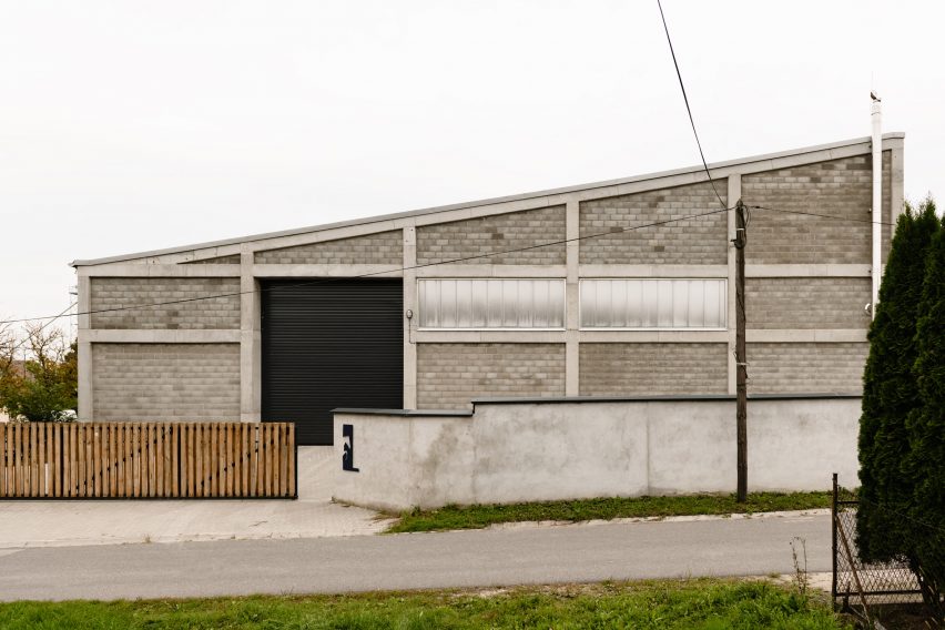 Exterior of Horse House by Wiercinski Studio