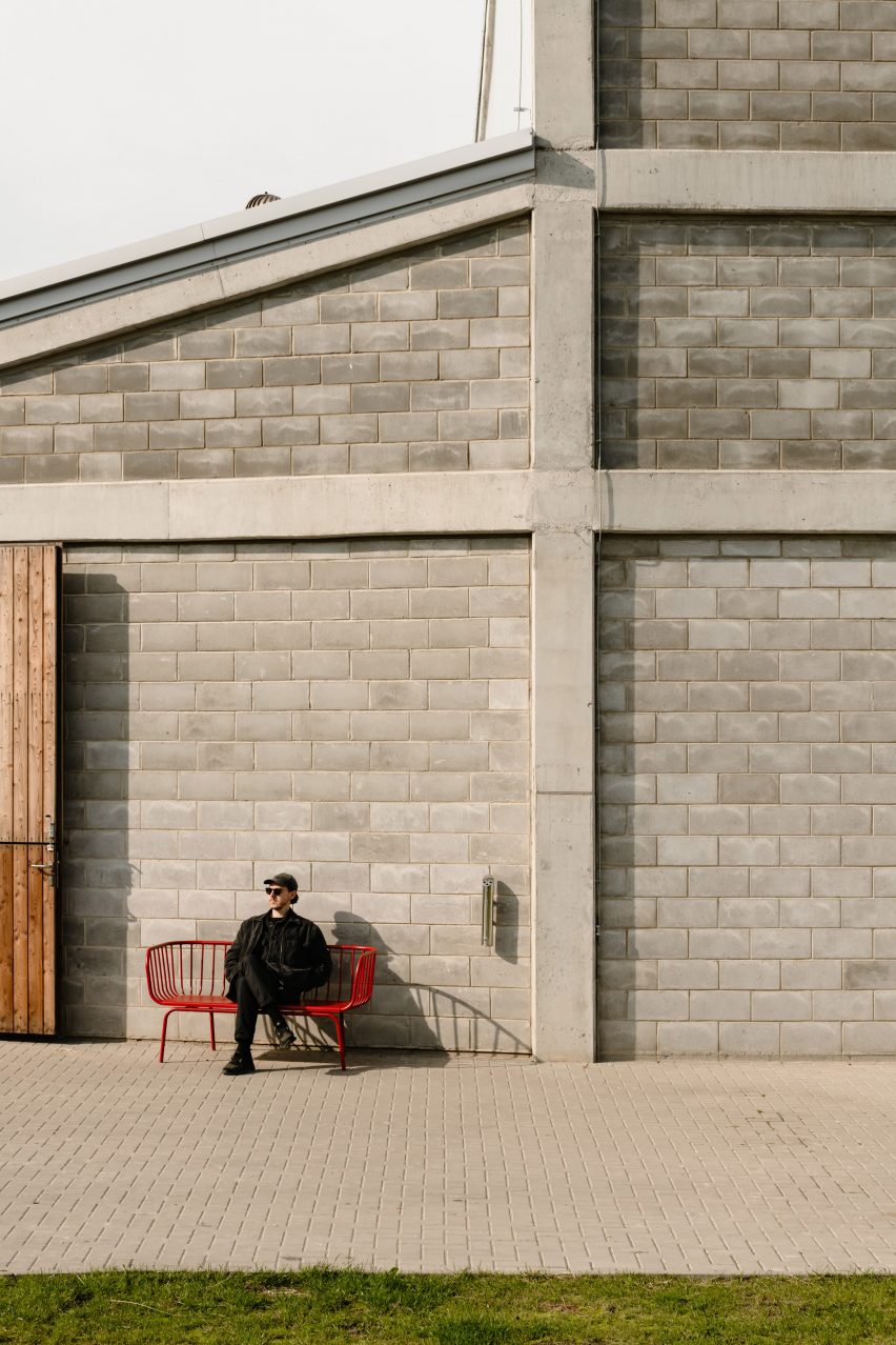 Exterior of Horse House by Wiercinski Studio